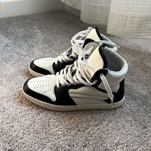 Groundies high top shoes